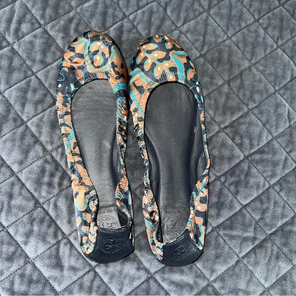 Tory Burch Ballet Flats Women’s 8.5 Shoes Floral Satin Round Toe
